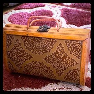 Vintage hard capsule purse